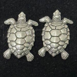 Vintage Pewter Turtle Post Earrings.  NWOT. Dated 1993.